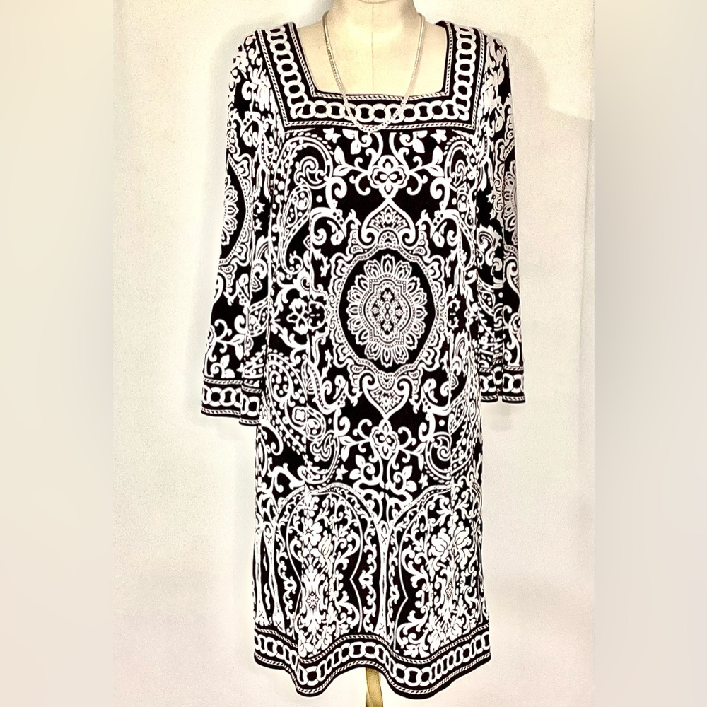 LOFT Black and White Ornate Long Sleeve Dress Sz SP
